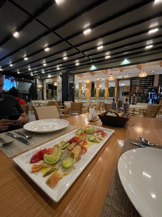 Hotel Qeparo Eksteriør billede